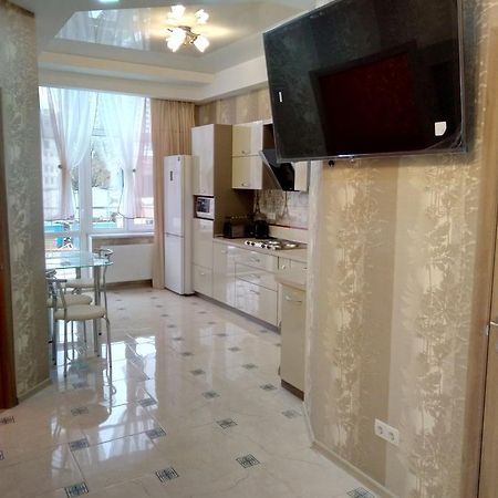 Аркадия Гагарин Плаза Red Apartment Odessa Ngoại thất bức ảnh